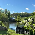 Flottantes Et Au Fil De L'eau 別荘 *