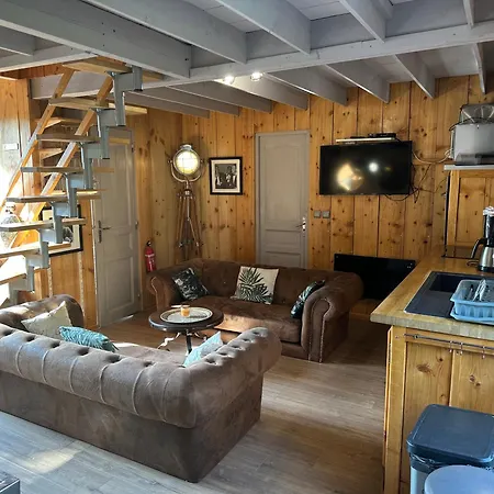 Flottantes Et Au Fil De L'eau *