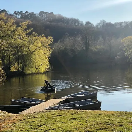 別荘 Flottantes Et Au Fil De L'eau