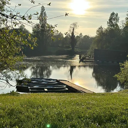 Holiday home Flottantes Et Au Fil De L'eau *