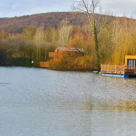 Casa de Férias Flottantes Et Au Fil De L'eau *