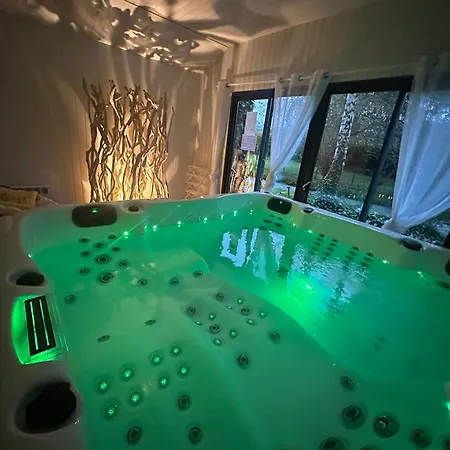 Flottantes Et Au Fil De L'eau