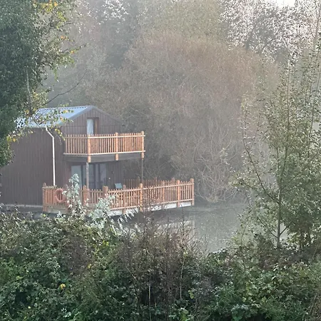 Casa de Férias Flottantes Et Au Fil De L'eau *