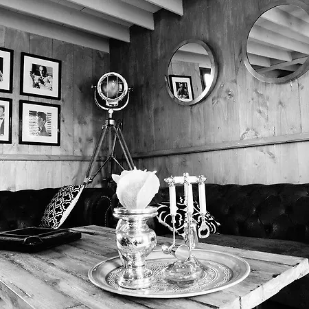 Flottantes Et Au Fil De L'eau Colleville