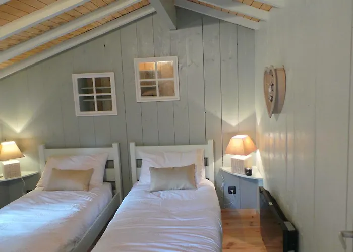 Holiday home Flottantes Et Au Fil De L'eau Colleville