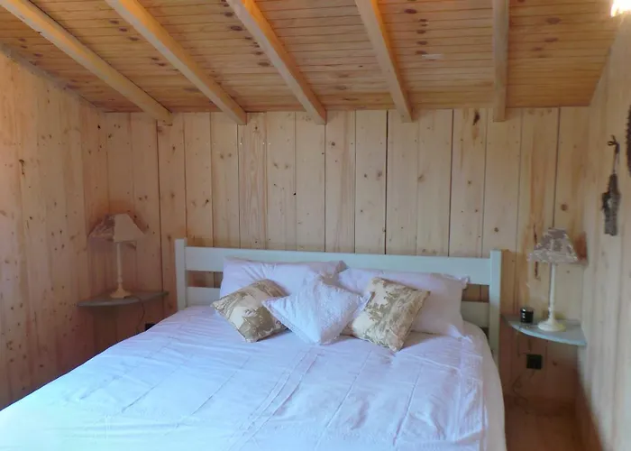 Holiday home Flottantes Et Au Fil De L'eau *