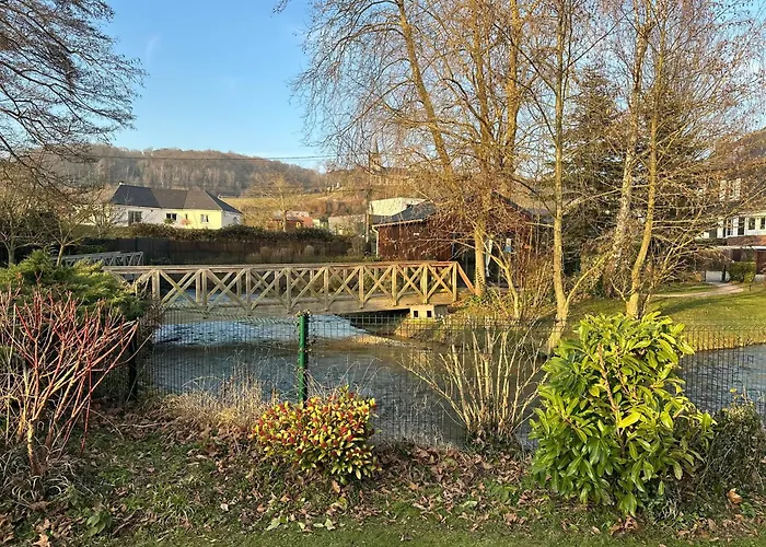 Holiday home Flottantes Et Au Fil De L'eau