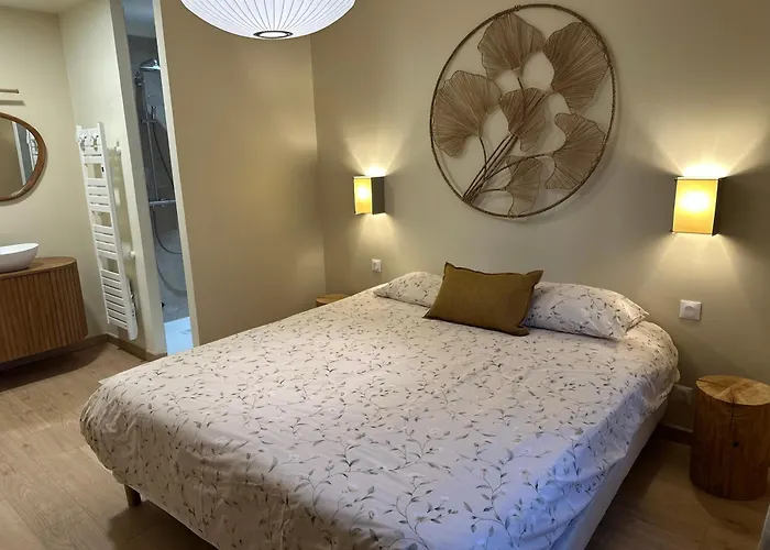 Flottantes Et Au Fil De L'eau