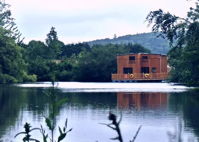 Holiday home Flottantes Et Au Fil De L'eau *